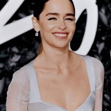 Emilia-Clarke-63638824c09c07988bd3e