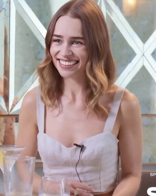 Emilia-Clarke-63683.jpg