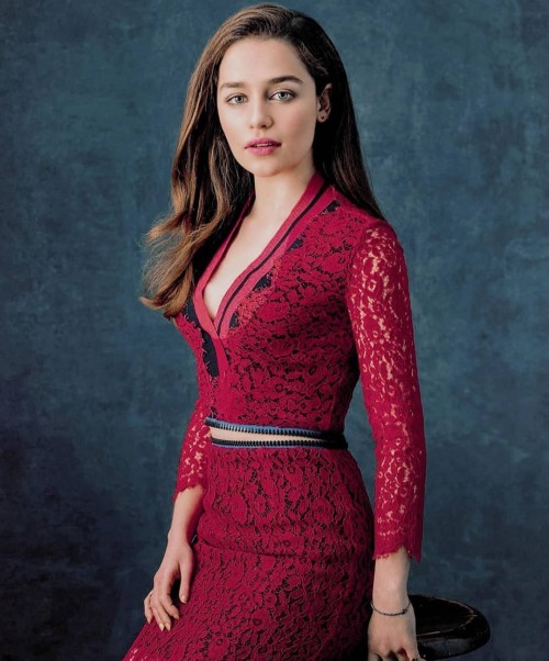 Emilia-Clarke-64209.jpg