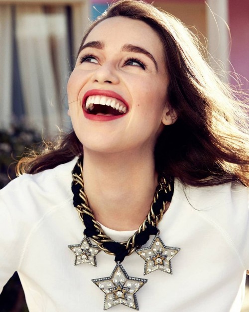 Emilia-Clarke-64238.jpg