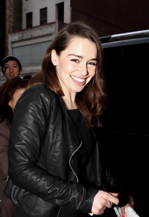 Emilia-Clarke-64280.jpg