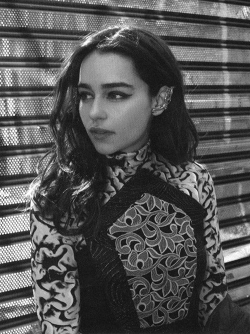 Emilia-Clarke-64305.jpg