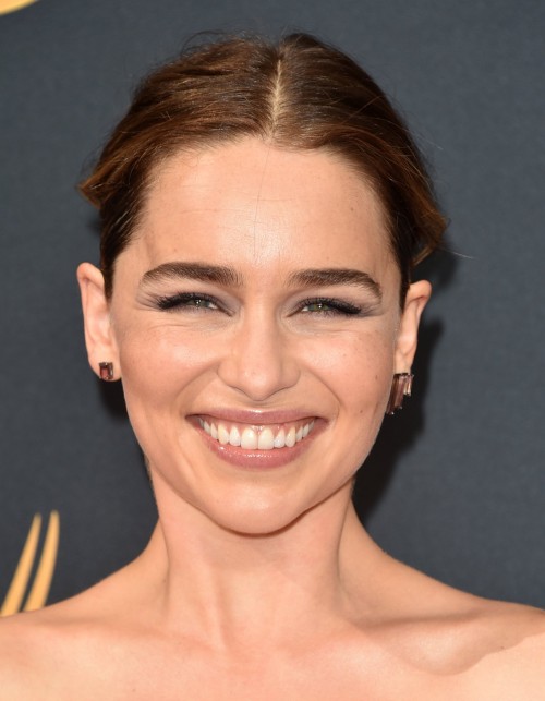 Emilia-Clarke-64627.jpg