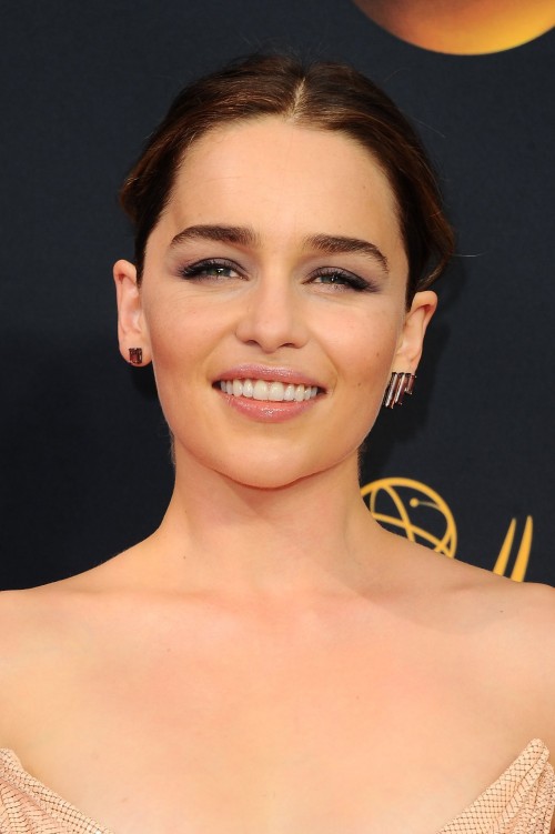 Emilia-Clarke-64630.jpg