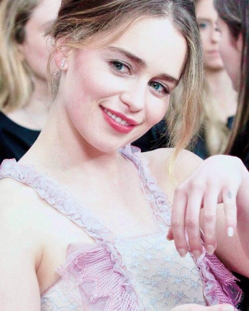 Emilia-Clarke-64891.jpg