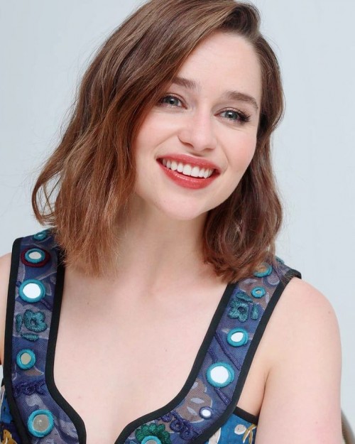 Emilia-Clarke-64895.jpg