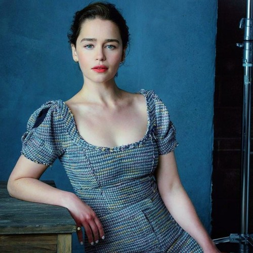 Emilia-Clarke-64900.jpg