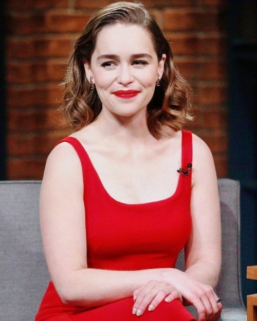 Emilia-Clarke-64917.jpg