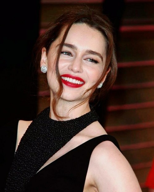 Emilia-Clarke-64923.jpg