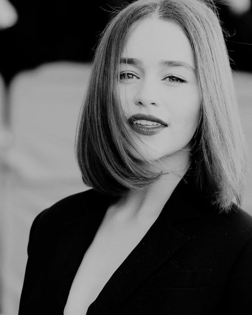 Emilia-Clarke-64955.jpg