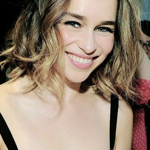 Emilia-Clarke-64971.jpg