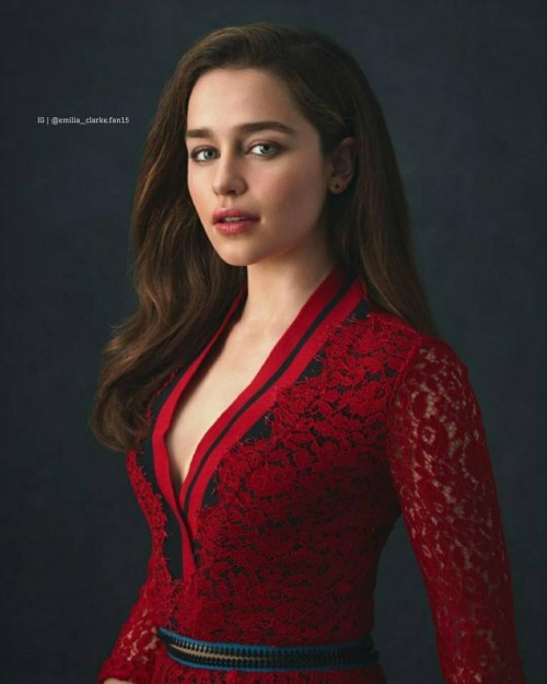 Emilia-Clarke-64976.jpg