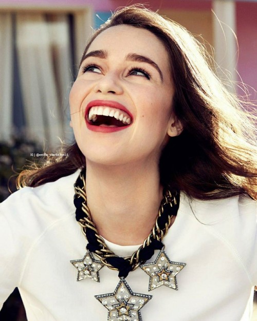 Emilia-Clarke-64987.jpg