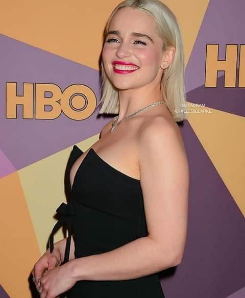 Emilia-Clarke-65063.jpg