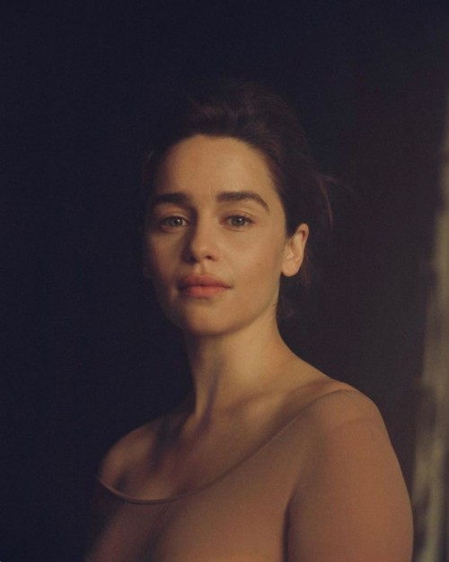 Emilia-Clarke-65241.jpg