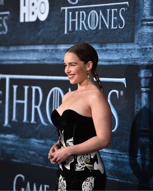 Emilia-Clarke-65704.jpg