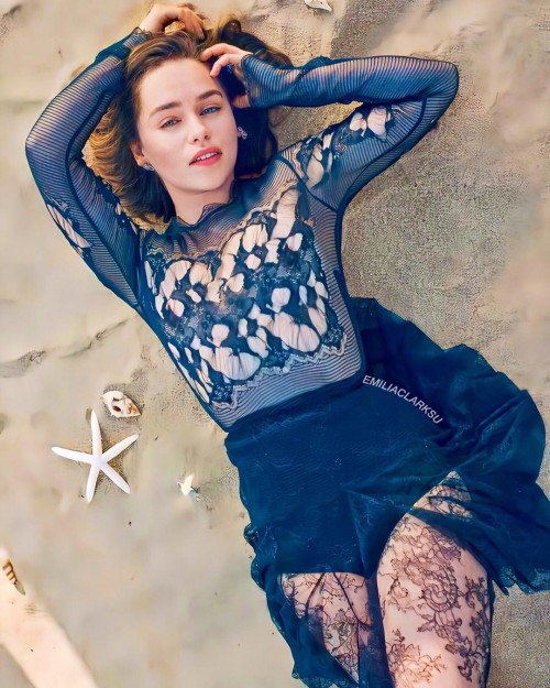 Emilia-Clarke-65773.jpg