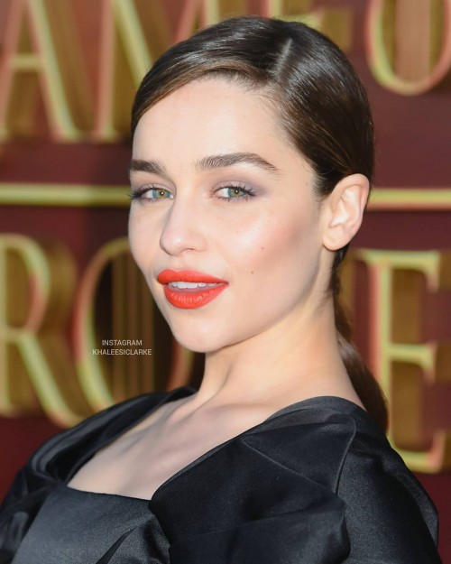 Emilia-Clarke-66123.jpg