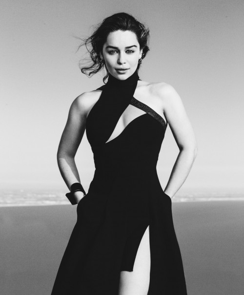 Emilia-Clarke-66917.jpg