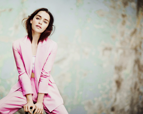 Emilia-Clarke-70272.png