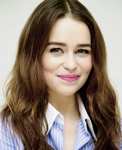 Emilia-Clarke-70280.png