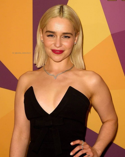 Emilia-Clarke-702855dadcb71b8eff7d4.jpg