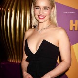 Emilia-Clarke-7028663e70467207fe5b4