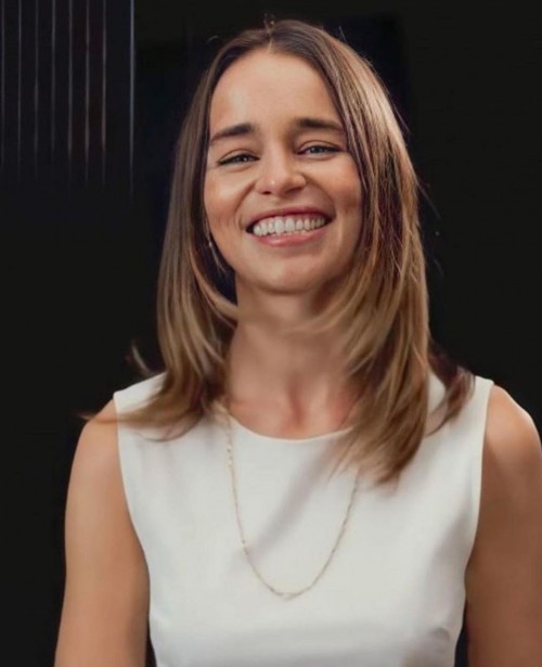 Emilia-Clarke-703812b1df2de754a7264.jpg