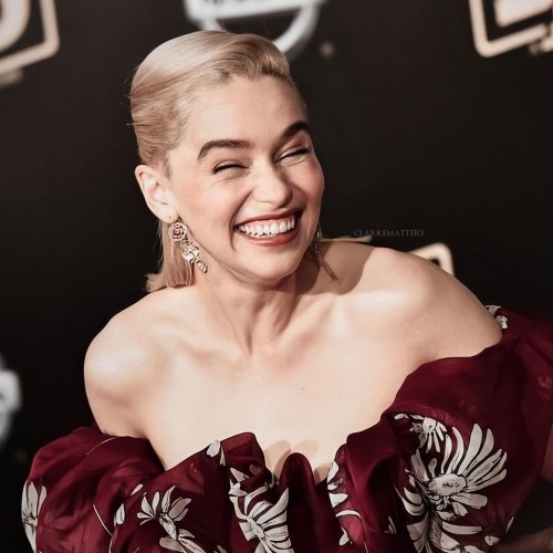 Emilia-Clarke-705695d69f71e085fdc69.jpg