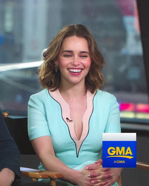 Emilia-Clarke-70686.jpg