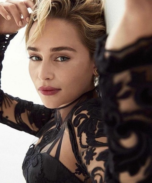 Emilia-Clarke-71096.jpg