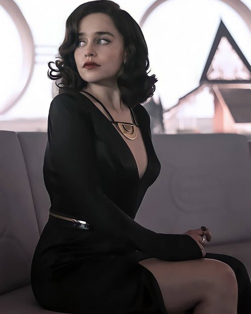 Emilia-Clarke-71156.jpg