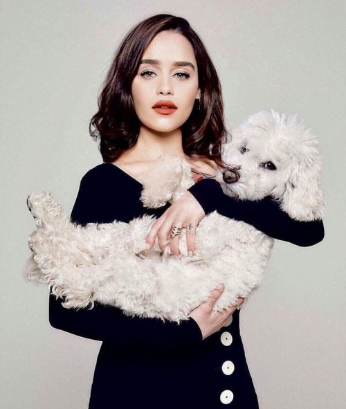 Emilia-Clarke-71687.jpg