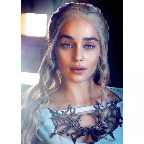 Emilia-Clarke-71795.jpg