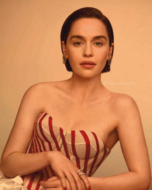 Emilia-Clarke-72015.jpg