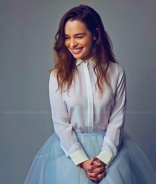 Emilia-Clarke-72078.jpg