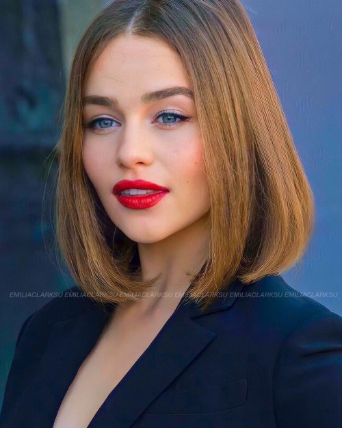 Emilia-Clarke-72186.jpg