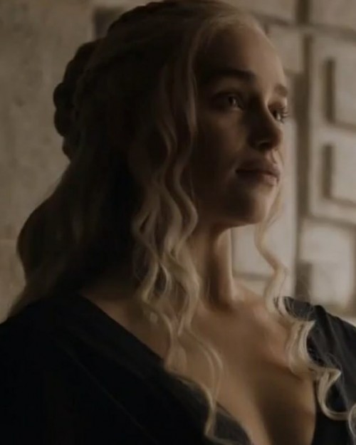 Emilia-Clarke-72256.jpg