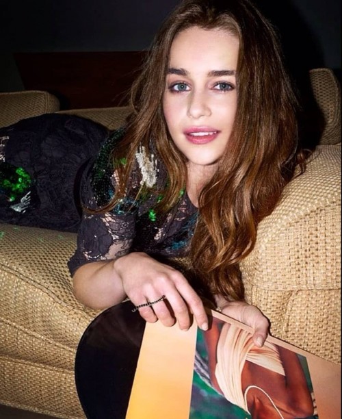 Emilia-Clarke-72925.jpg