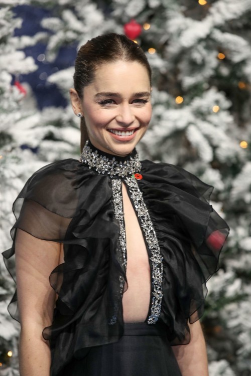 Emilia-Clarke-72976ea2218daf1d7f02f.jpg