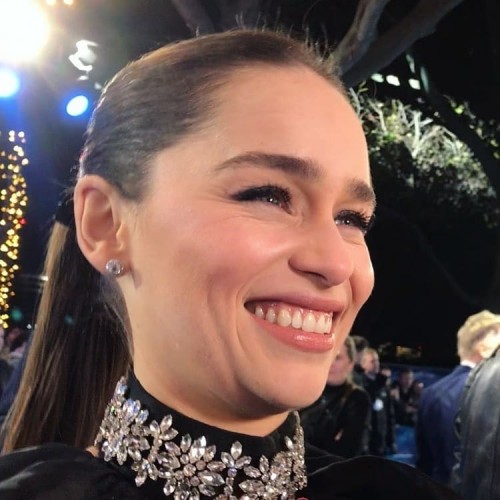 Emilia-Clarke-729834c78c65b9cb57054.jpg