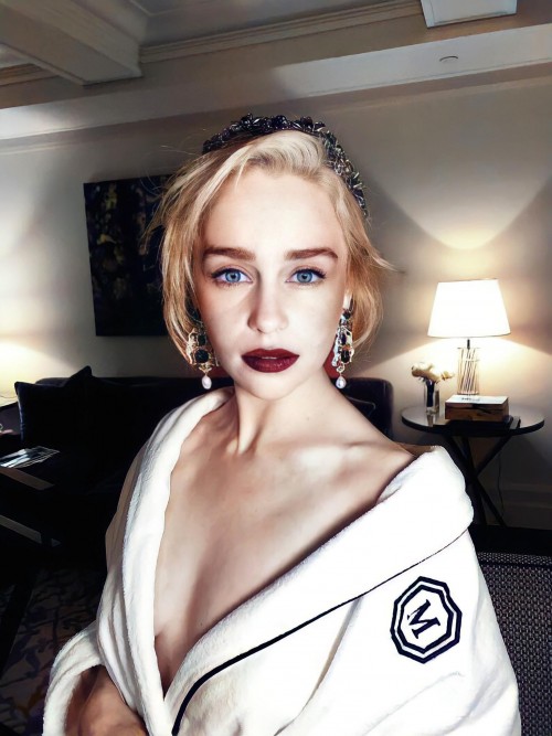 Emilia-Clarke-73000b3b5098b7ff6b13b.jpg