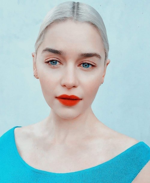 Emilia-Clarke-7309064619c3732dffc69.jpg