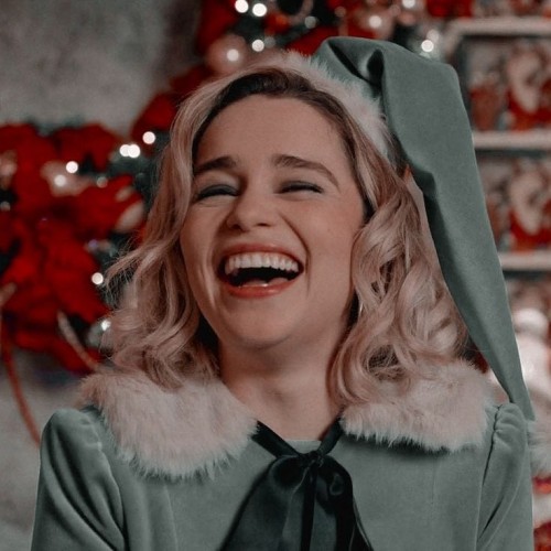 Emilia-Clarke-73117d700db331e45835a.jpg