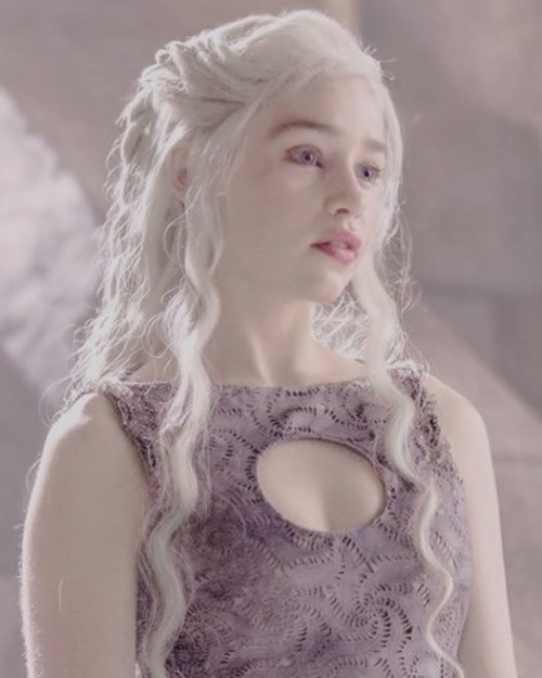 Emilia-Clarke-73322.jpg