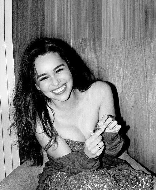 Emilia-Clarke-73378.jpg