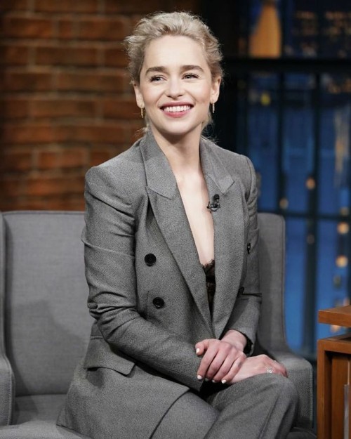 Emilia-Clarke-74039.jpg