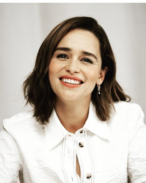 Emilia-Clarke-74135.jpg