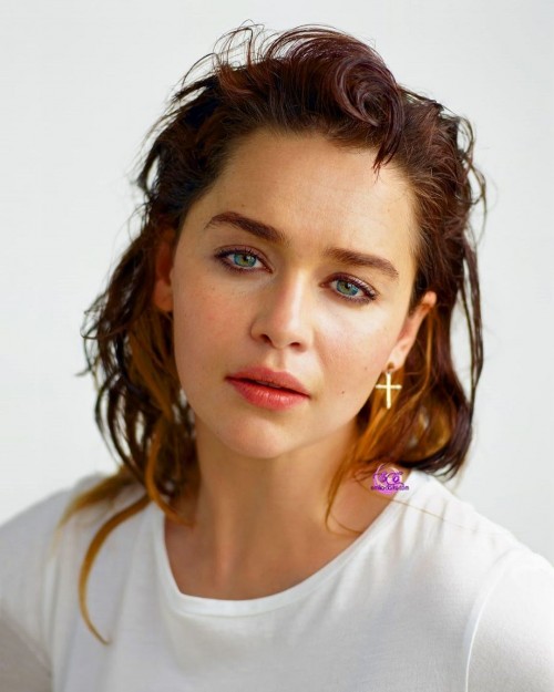 Emilia-Clarke-74203.jpg