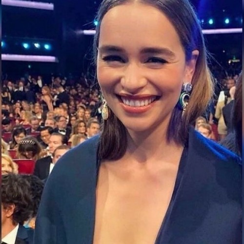 Emilia-Clarke-74290.jpg